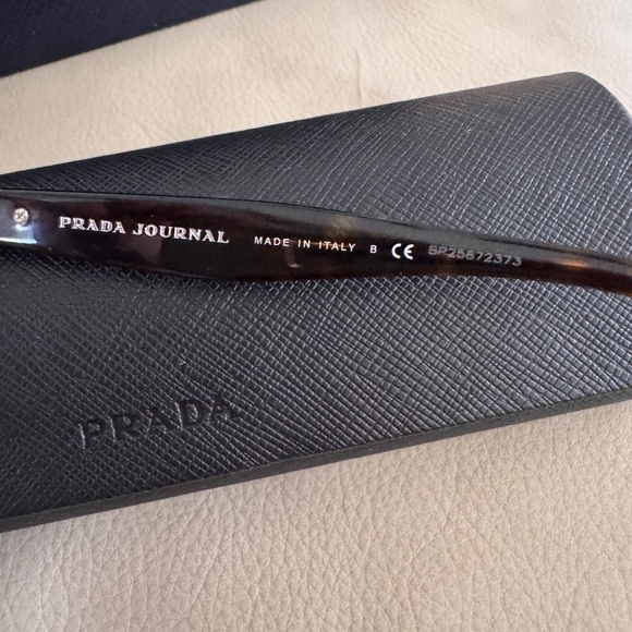 Prada journal eyeglasses - Picture 3 of 4